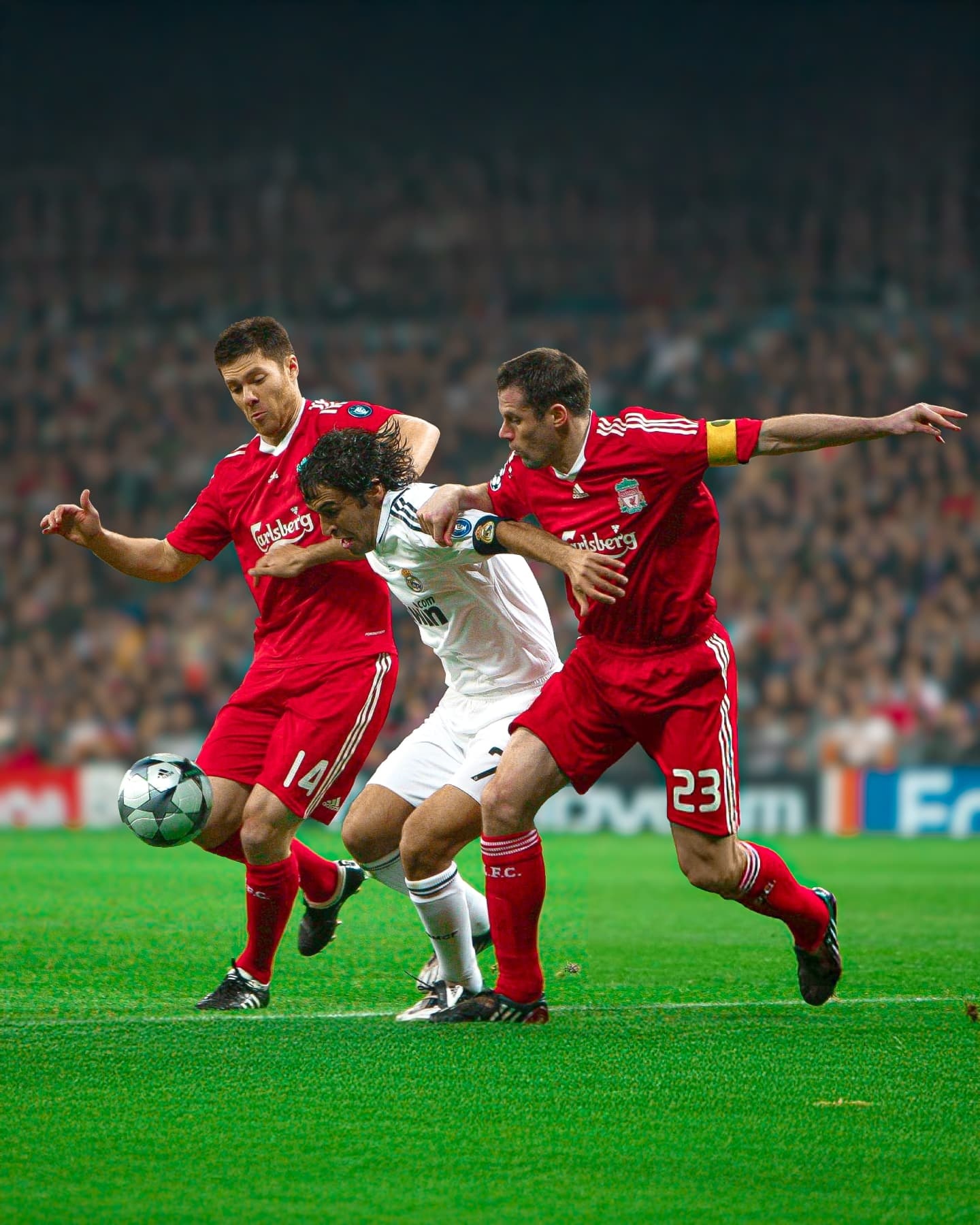 江南体育官方入口-足球局势白热化，每一场比赛都扣人心弦的简单介绍