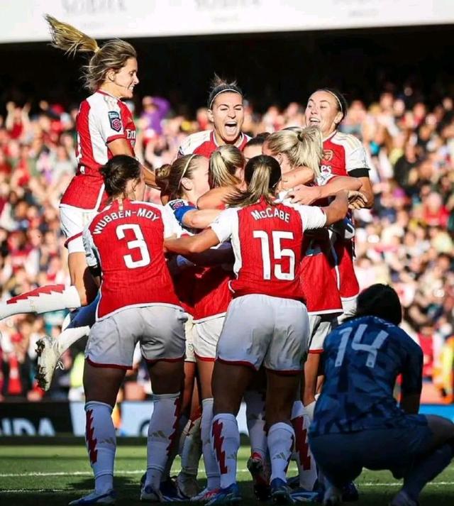 杭州滨江江南体育中心-奥地利女足攻守互补，获胜势不可挡